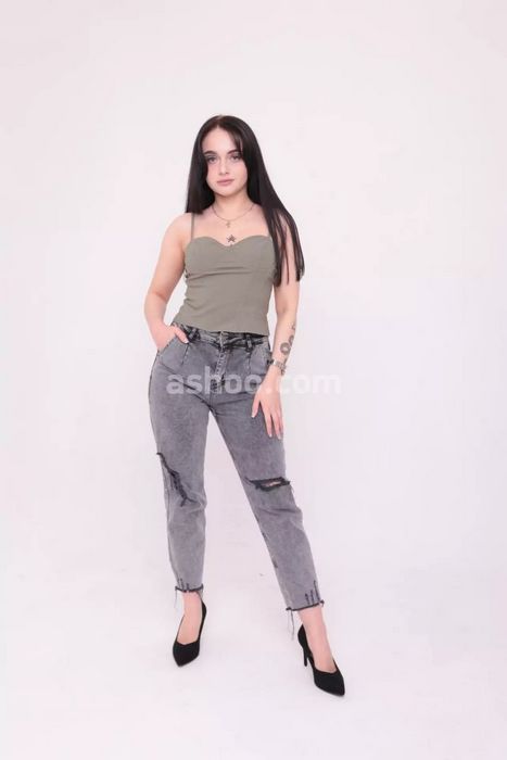 Ночные бабочки города: Искусство интимного досуга для постоянных клиентов